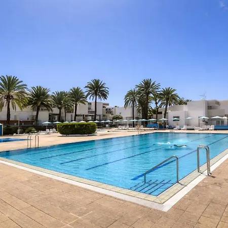 Oasis - Large Pool & Relax Appartement